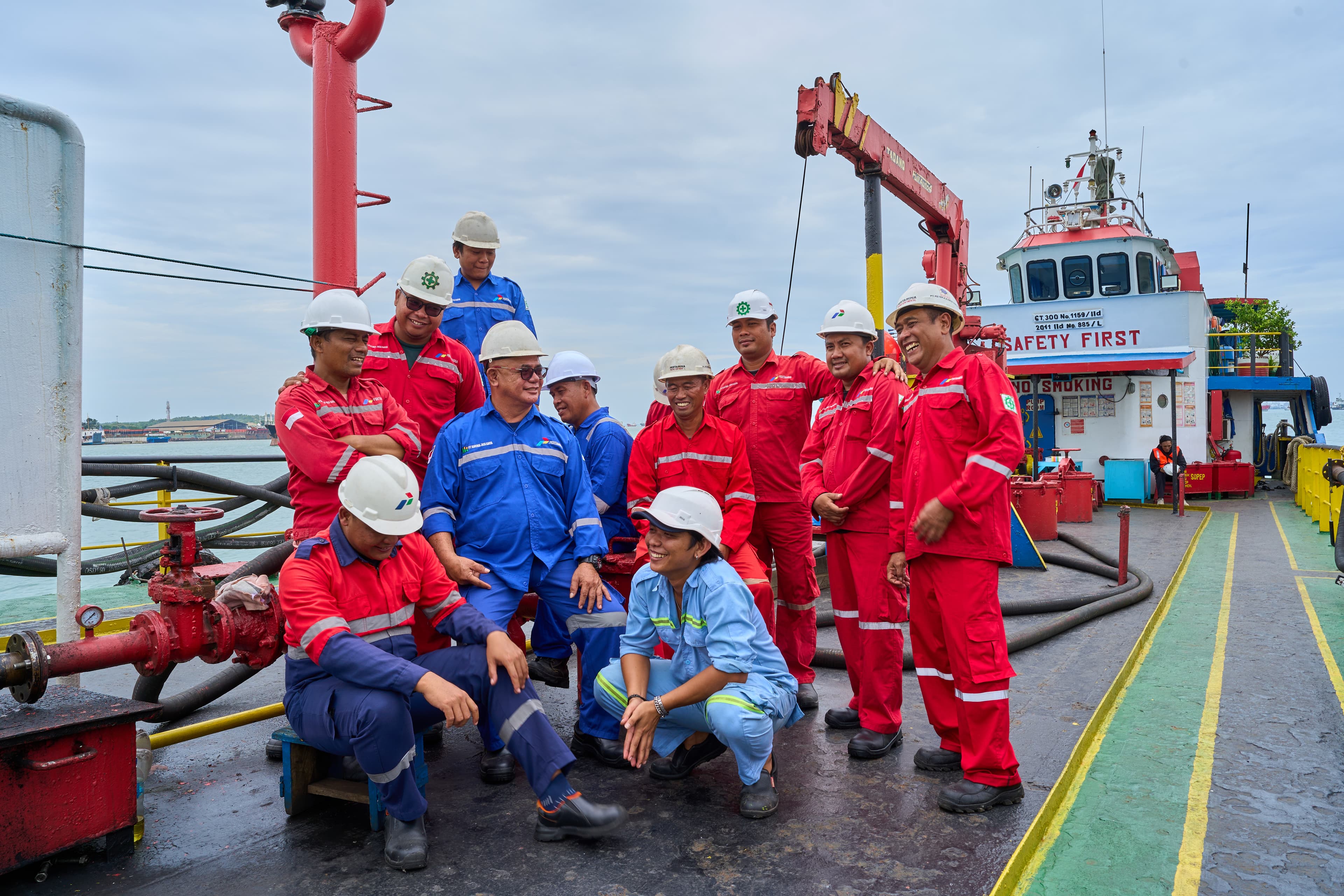 Tentang Kami hero background