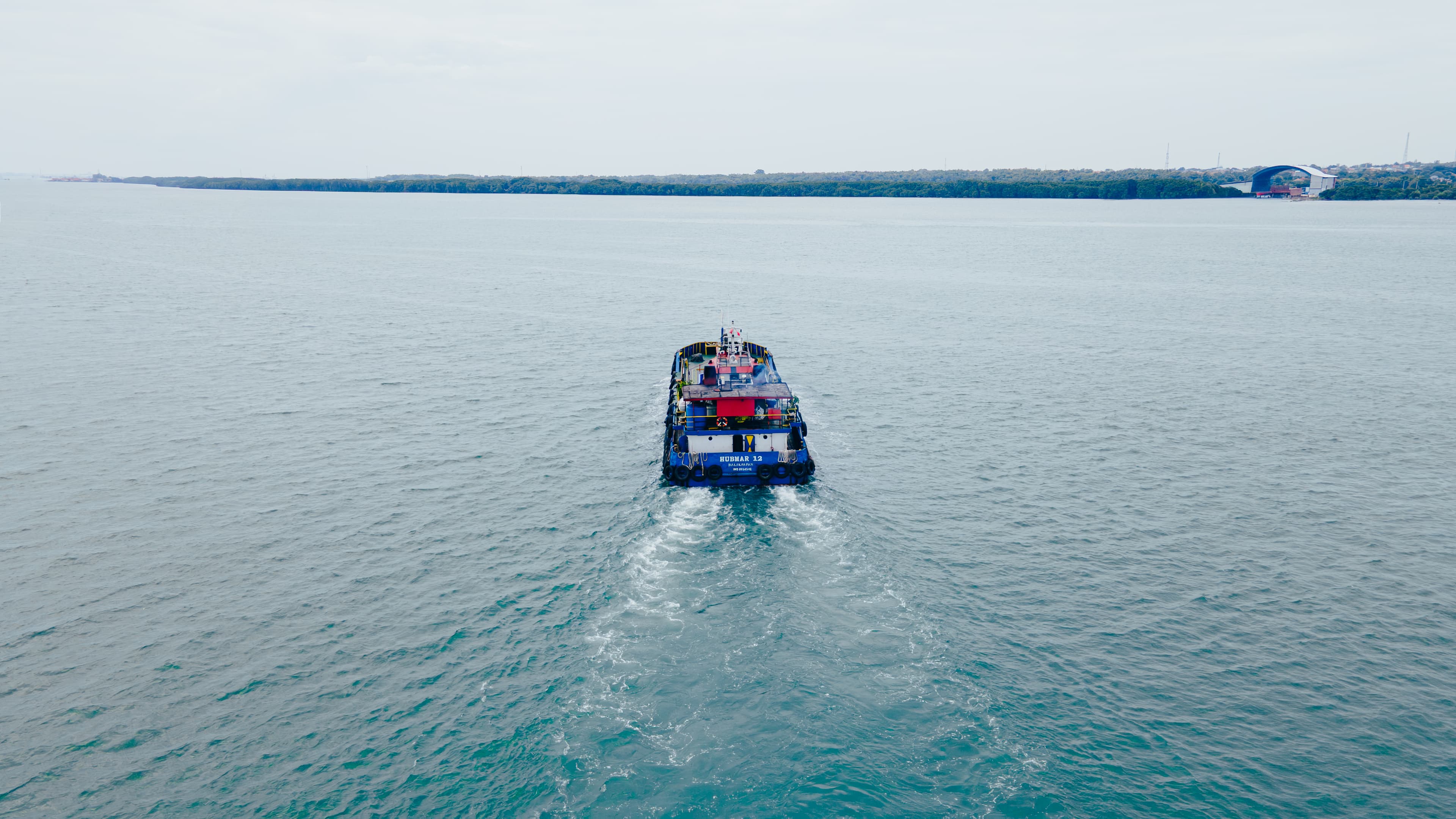 Armada Kami hero background